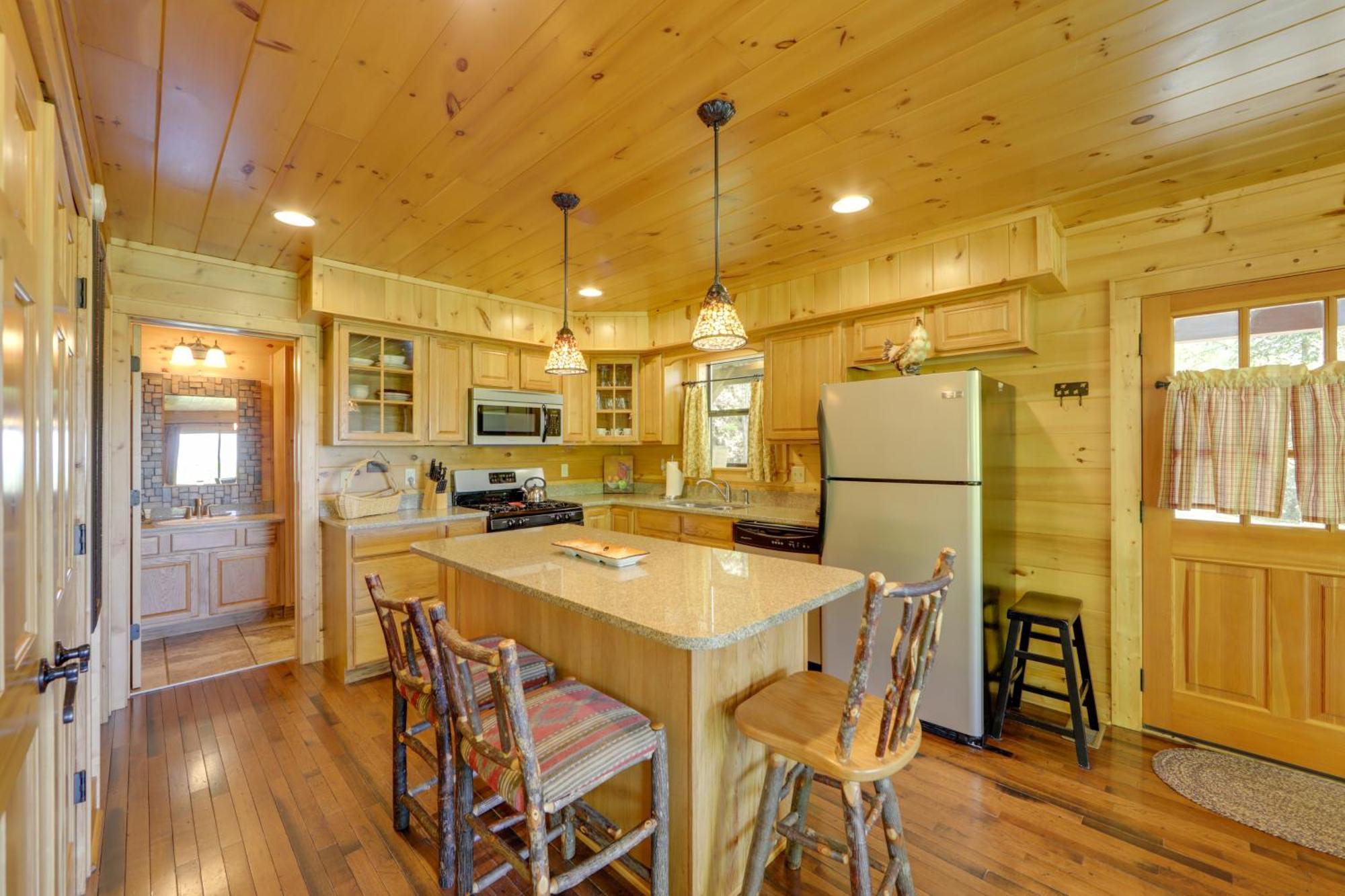 Bryson City Cabin With Hot Tub And Mountain Views! 外观 照片